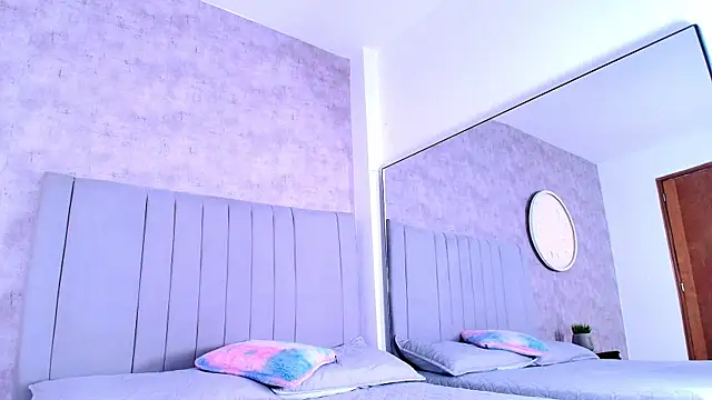 karla-ruiz online show from 10.13.25