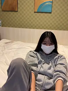 Snapshot of happy_hino chatting on 10.07.25 happy hino online show from 10.07.25