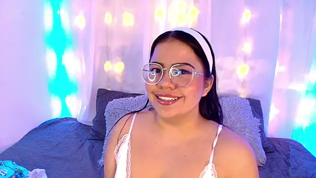 LilyRousee online show from 11.25.25