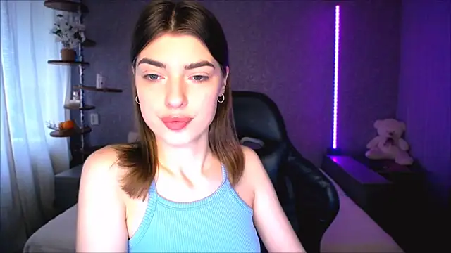 Snapshot of Dianaa_Lee0 chatting on 05.22.26 Dianaa Lee0 online show from 05.22.26