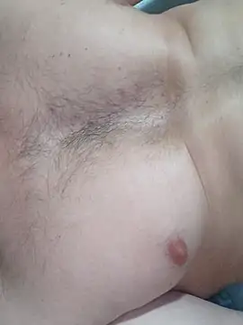 Snapshot of pollon621 chatting on 05.18.26 pollon621 online show from 05.18.26