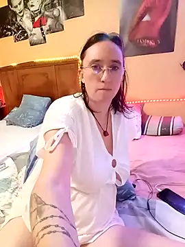 Snapshot of Sophierob1 chatting on 09.19.25 Sophierob1 online show from 09.19.25