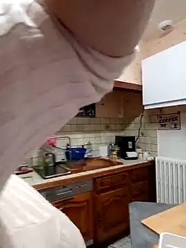 Snapshot of Sophierob1 chatting on 10.13.25 Sophierob1 online show from 10.13.25