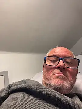 naughtygrandad1 online show from 12.01.25