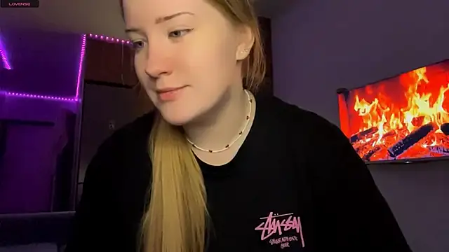 PandaFluff online show from 04.11.26