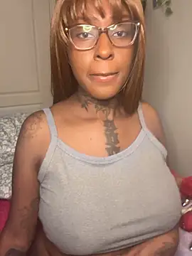 Snapshot of MistiSavannah chatting on 11.09.25 MistiSavannah online show from 11.09.25