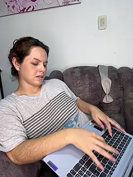 Snapshot of miacarrot chatting on 04.19.26 miacarrot online show from 04.19.26