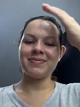 Snapshot of miacarrot chatting on 04.25.26 miacarrot online show from 04.25.26