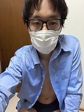 Snapshot of gHayato chatting on 03.27.26 gHayato online show from 03.27.26