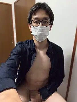 Snapshot of gHayato chatting on 05.06.26 gHayato online show from 05.06.26