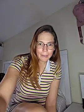 chicaenmascarada online show from 09.23.25