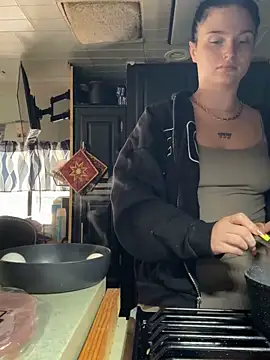 Snapshot of sexyLexii2002 chatting on 09.08.25 sexyLexii2002 online show from 09.08.25