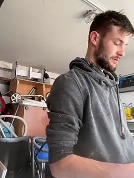 Snapshot of Mexxwell69 chatting on 11.04.25 Mexxwell69 online show from 11.04.25