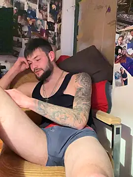 Snapshot of Mexxwell69 chatting on 11.04.25 Mexxwell69 online show from 11.04.25