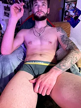 Snapshot of Mexxwell69 chatting on 11.26.25 Mexxwell69 online show from 11.26.25