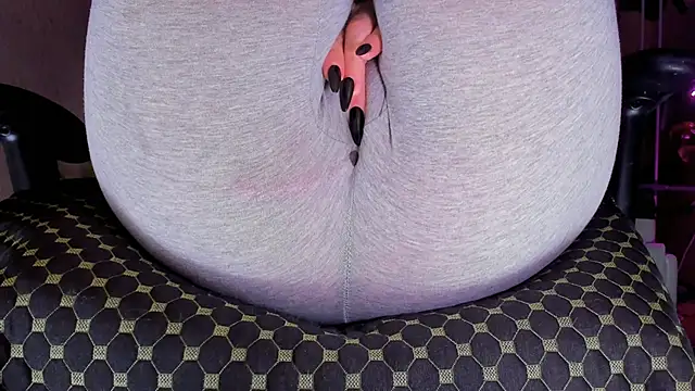 Cameltoe squirt inPants online show from 10.28.25