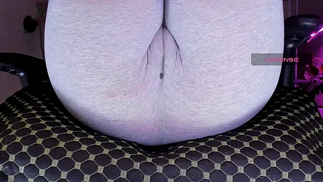 Cameltoe squirt inPants online show from 11.21.25