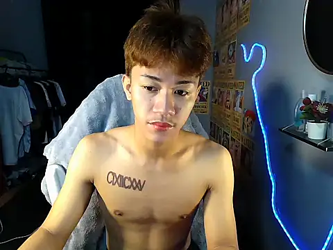 naughtyboyloy 0 online show from 06.23.26