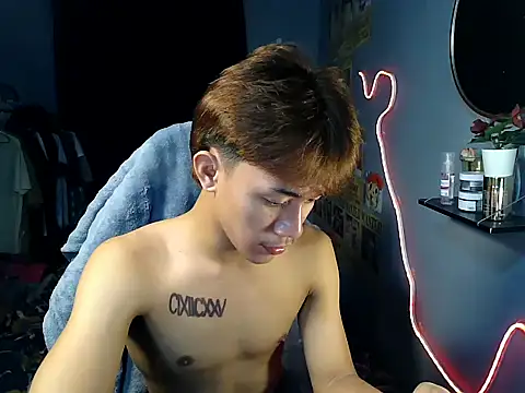 naughtyboyloy 0 online show from 07.09.26