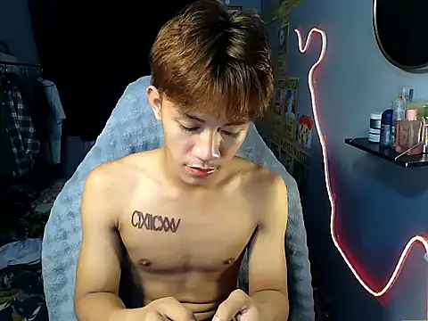 naughtyboyloy 0 online show from 07.14.26