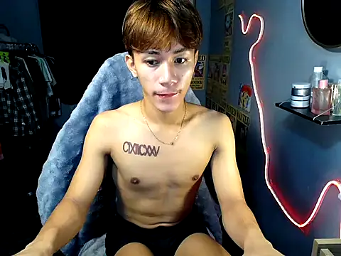 naughtyboyloy 0 online show from 07.26.26