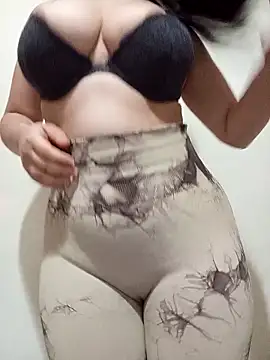 Snapshot of AsilAbid chatting on 12.22.25 AsilAbid online show from 12.22.25