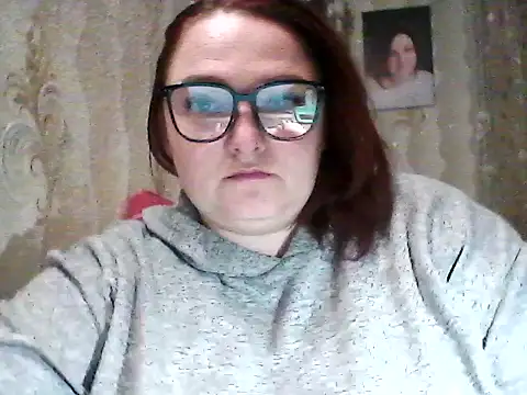 Snapshot of AngelQSky chatting on 09.26.25 AngelQSky online show from 09.26.25