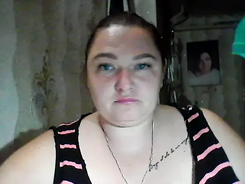 Snapshot of AngelQSky chatting on 11.01.25 AngelQSky online show from 11.01.25