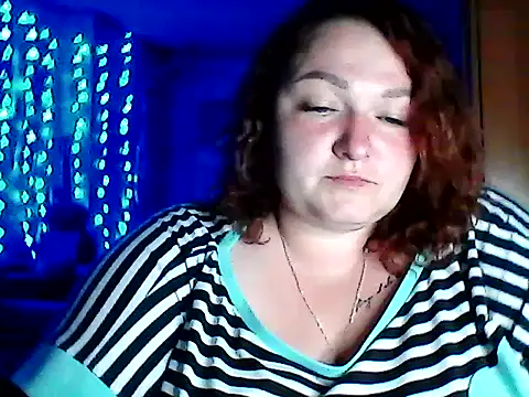Snapshot of AngelQSky chatting on 05.31.26 AngelQSky online show from 05.31.26