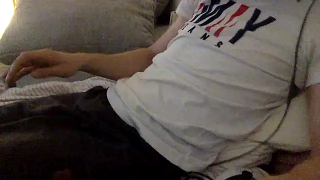 Breezydicksn online show from 11.04.25