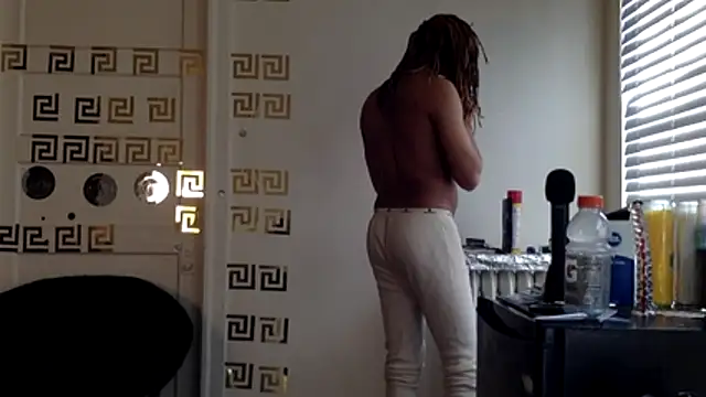 Diodre Benyoon online show from 04.20.26