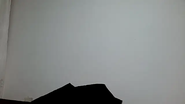 Snapshot of Gia_Lee chatting on 10.09.25 Gia Lee online show from 10.09.25