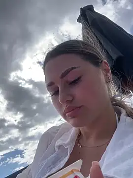 KayaAzur online show from 09.29.25