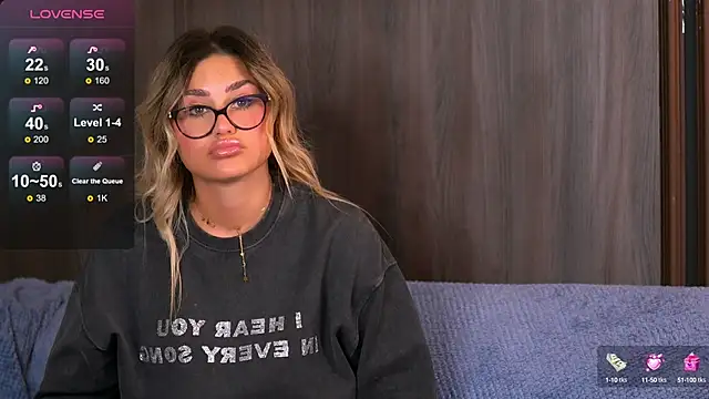 KayaAzur online show from 10.07.25