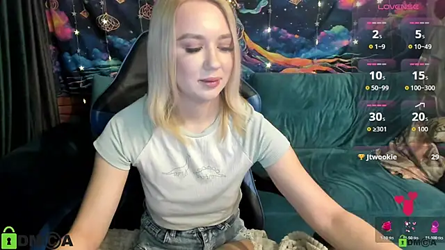 CrystalGirl99 online show from 03.03.26