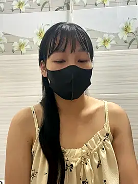 Meowwn online show from 10.28.25