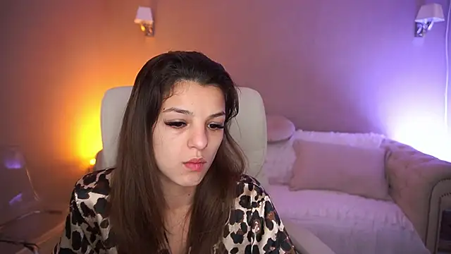 Snapshot of AnitaBambie chatting on 10.15.25 AnitaBambie online show from 10.15.25