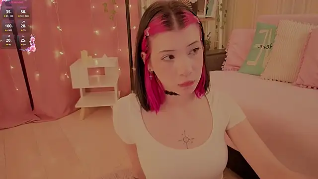 Winaria online show from 10.28.25