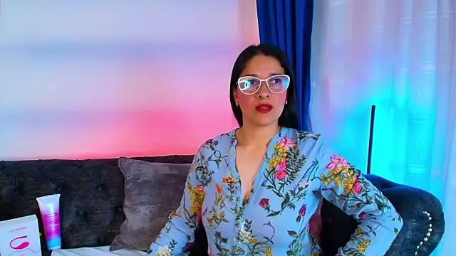 Alana steel 1 online show from 12.17.25