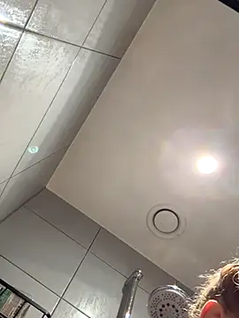 Snapshot of Chloemillerrxx chatting on 09.15.25 Chloemillerrxx online show from 09.15.25