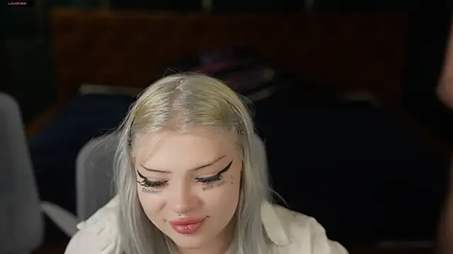 Naomi 054 online show from 11.21.25