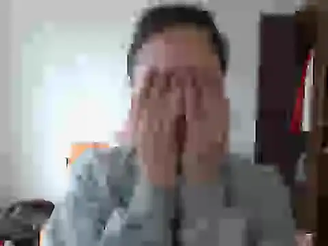 Snapshot of madissooon__ chatting on 10.28.25 madissooon online show from 10.28.25