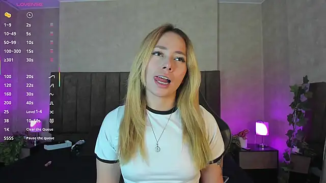 LanaMills  online show from 12.01.25