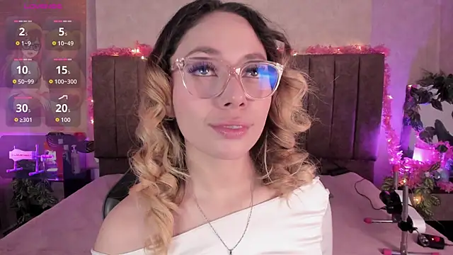 LanaMills  online show from 07.24.26