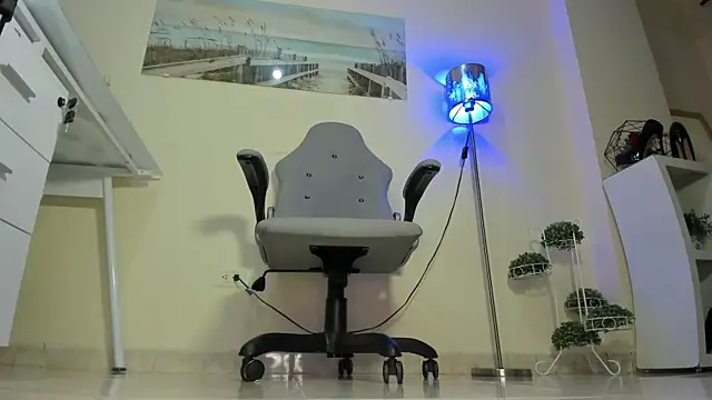 Snapshot of kaindaa chatting on 03.26.26 kaindaa online show from 03.26.26