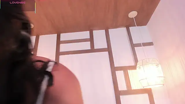 HannahMontgomery online show from 09.15.25