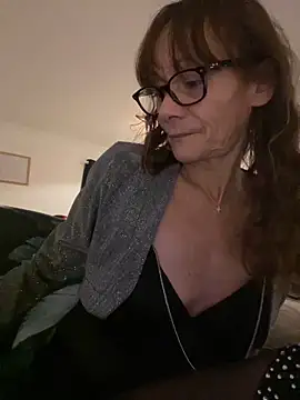 Snapshot of Chris06d22@xh chatting on 11.24.25 Chris06d22xh online show from 11.24.25