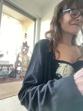 Snapshot of Chris06d22@xh chatting on 11.29.25 Chris06d22xh online show from 11.29.25