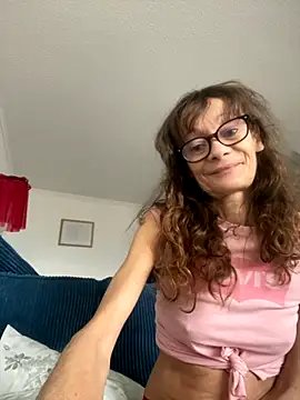 Snapshot of Chris06d22@xh chatting on 11.30.25 Chris06d22xh online show from 11.30.25