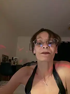 Chris06d22xh online show from 05.26.26